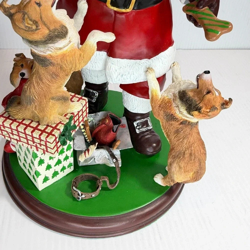 Danbury Mint Santa's Little Shelties Dog Christmas Figurine Sculpture EUC No Box